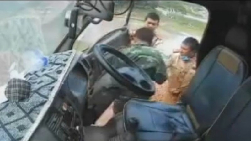 Tạm đình chỉ 3 CSGT ứng xử không đúng mực với tài xế vi phạm ảnh 1