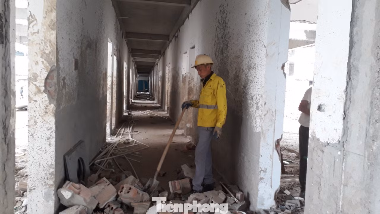 Tháo dỡ công trình vi phạm 'khủng' của doanh nghiệp Trung Quốc ảnh 5