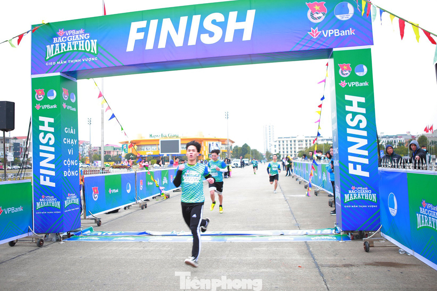 Sôi nổi giải chạy 'Gieo mầm thịnh vượng' của tỉnh đoàn Bắc Giang ảnh 11