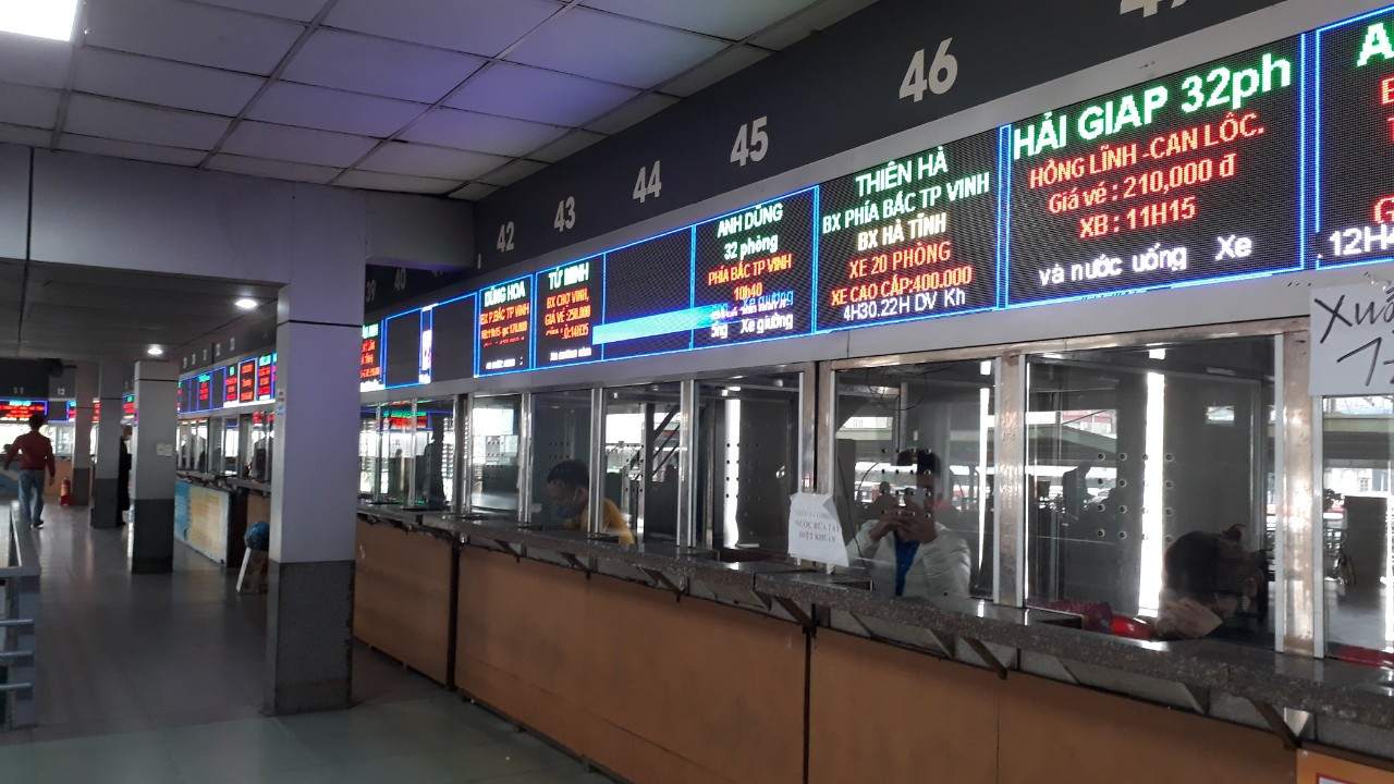 Bến xe vắng như chùa Bà Đanh thời Covid-19 ảnh 4