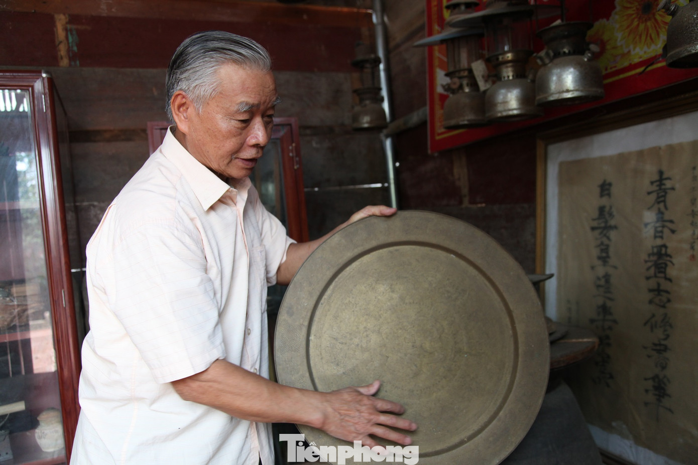 Ngắm bảo tàng đồ đá và kỷ vật chiến tranh của nhà báo già ở Bắc Giang ảnh 11