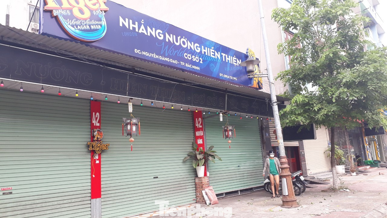 Quán ăn bắt nữ khách quỳ gối tại Bắc Ninh đóng cửa, ngừng kinh doanh ảnh 1