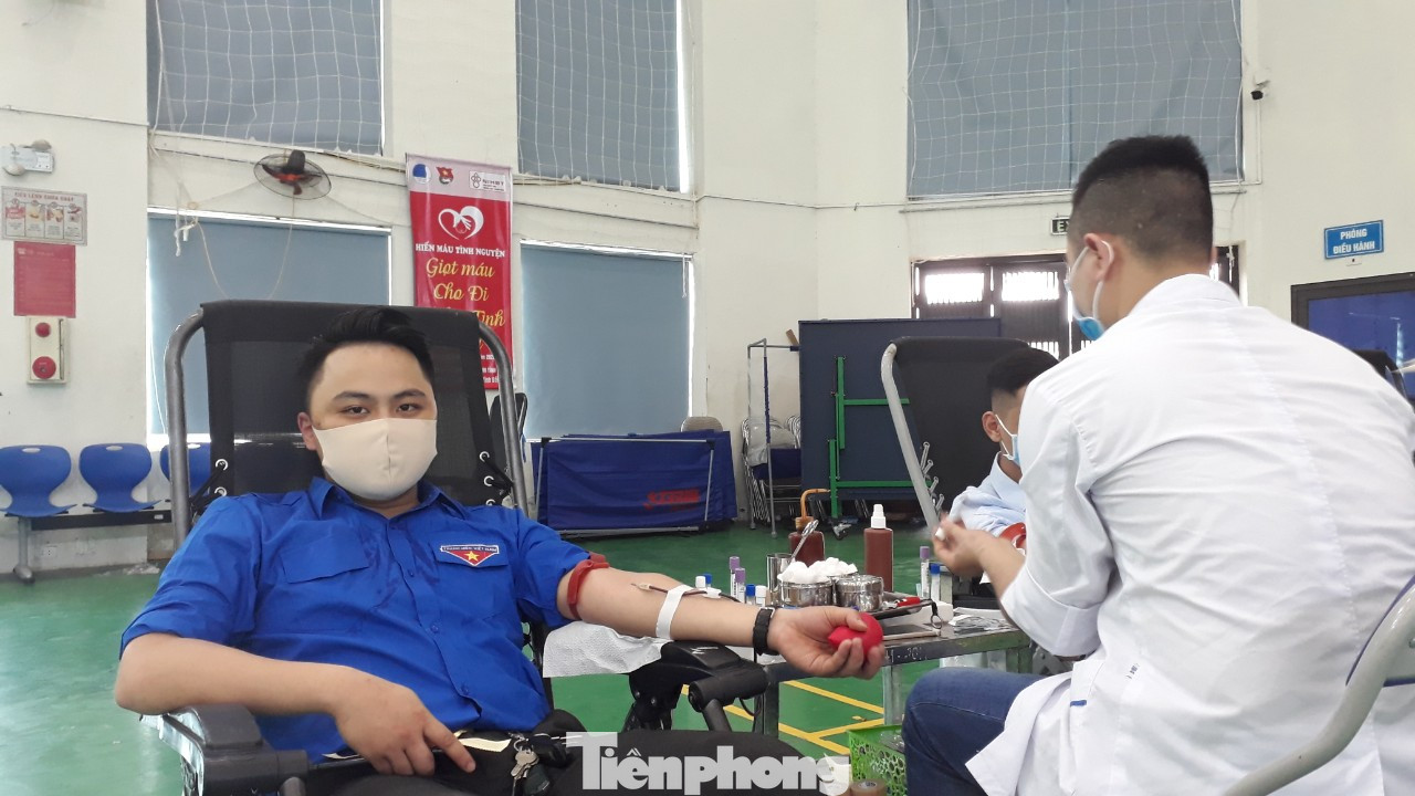 Hơn 500 đoàn viên tỉnh Bắc Ninh tham gia hiến máu ảnh 4