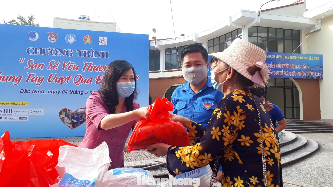 Hơn 500 đoàn viên tỉnh Bắc Ninh tham gia hiến máu ảnh 6