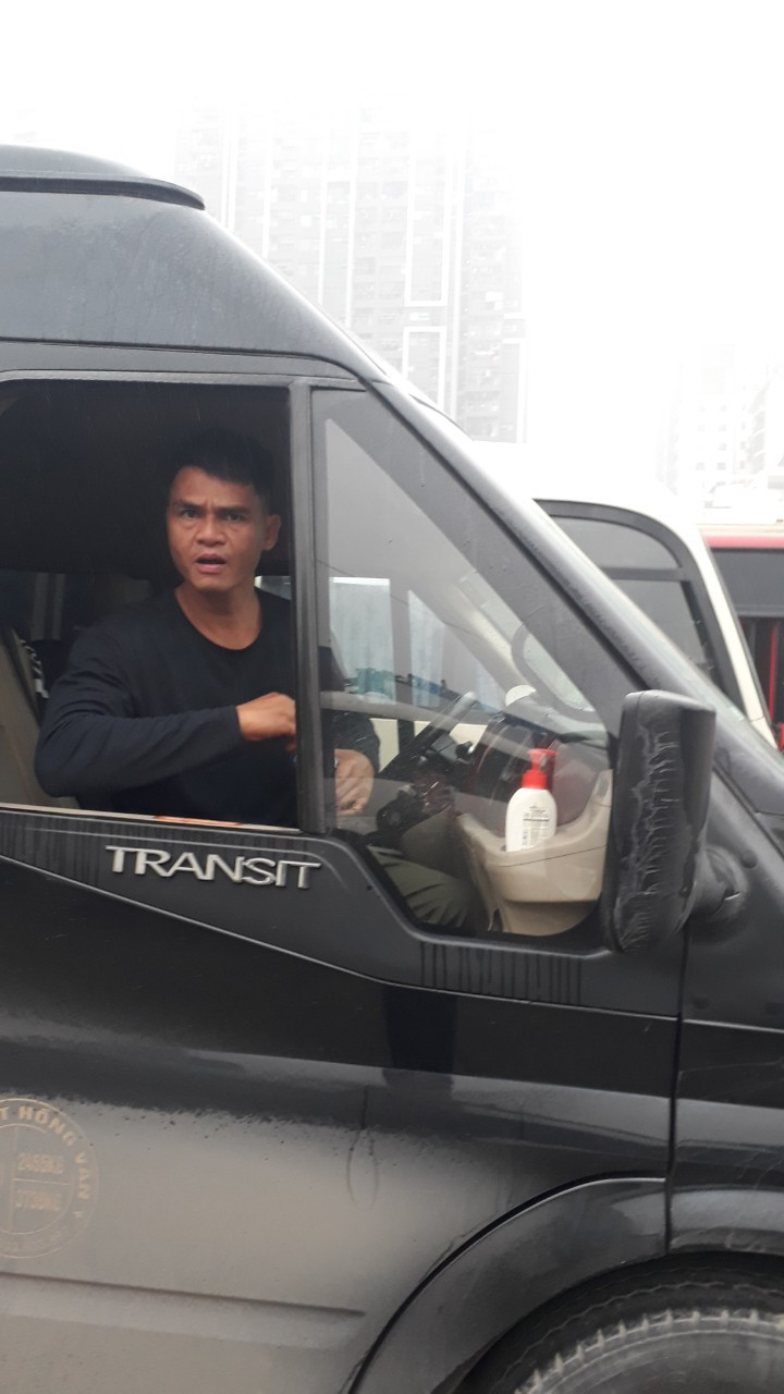 Ngày đầu thực hiện đeo khẩu trang nơi công cộng: Bến xe, hành khách lơ là ảnh 15