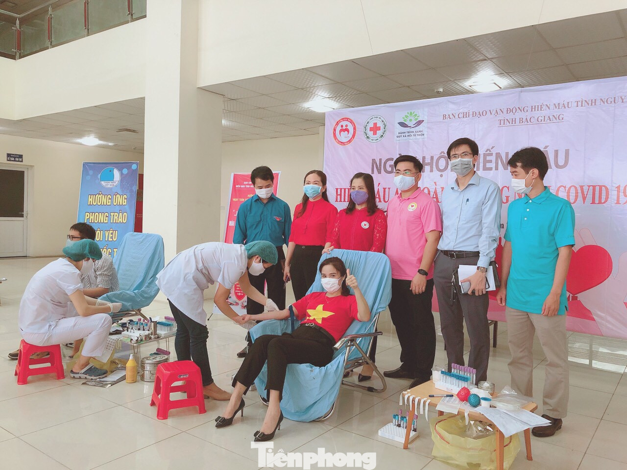 Hơn 200 đoàn viên tỉnh Bắc Giang tham gia hiến máu ảnh 2