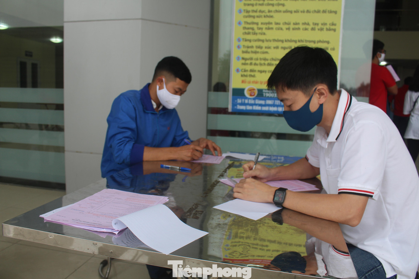 Hơn 200 đoàn viên tỉnh Bắc Giang tham gia hiến máu ảnh 7