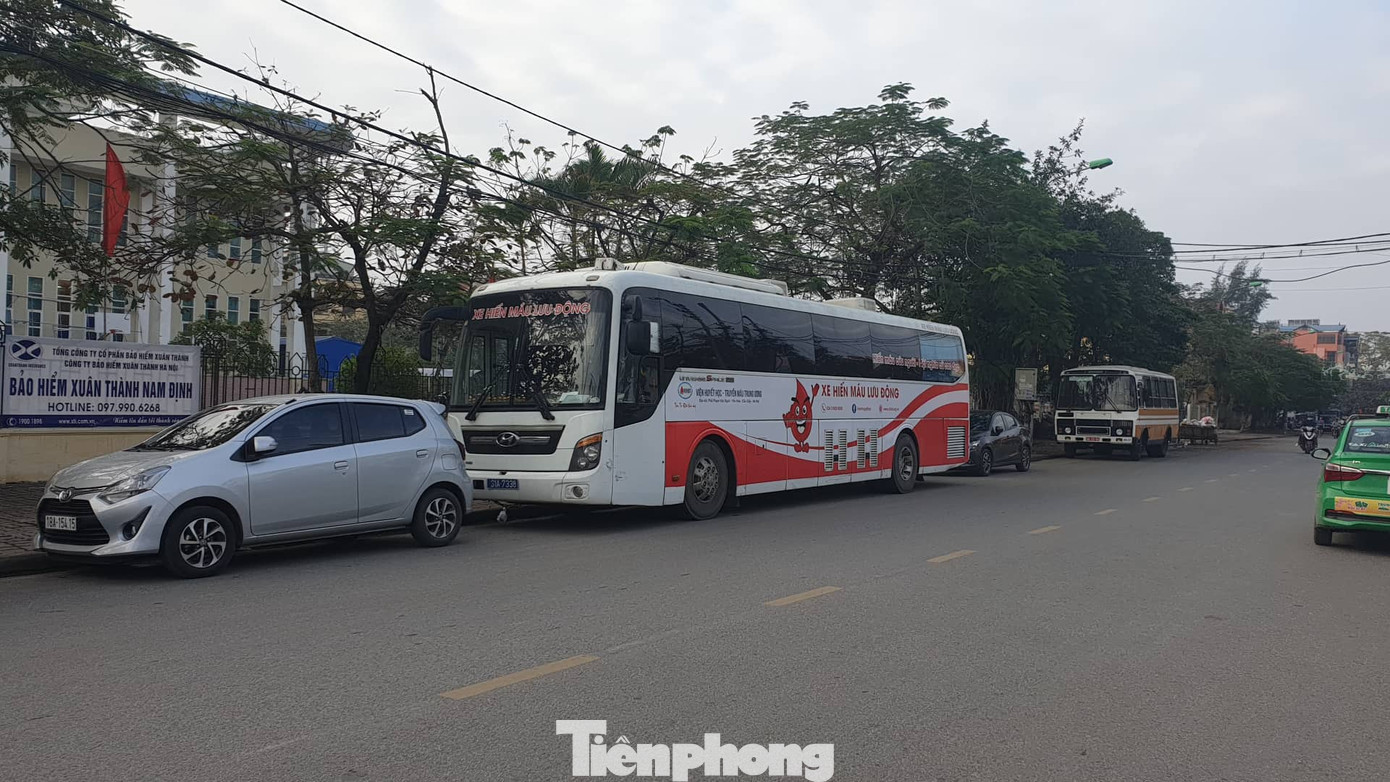 Hàng nghìn thanh niên, sinh viên Nam Định xung kích tham dự Ngày Chủ nhật đỏ ảnh 2