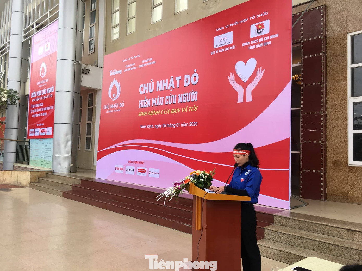 Hàng nghìn thanh niên, sinh viên Nam Định xung kích tham dự Ngày Chủ nhật đỏ ảnh 4