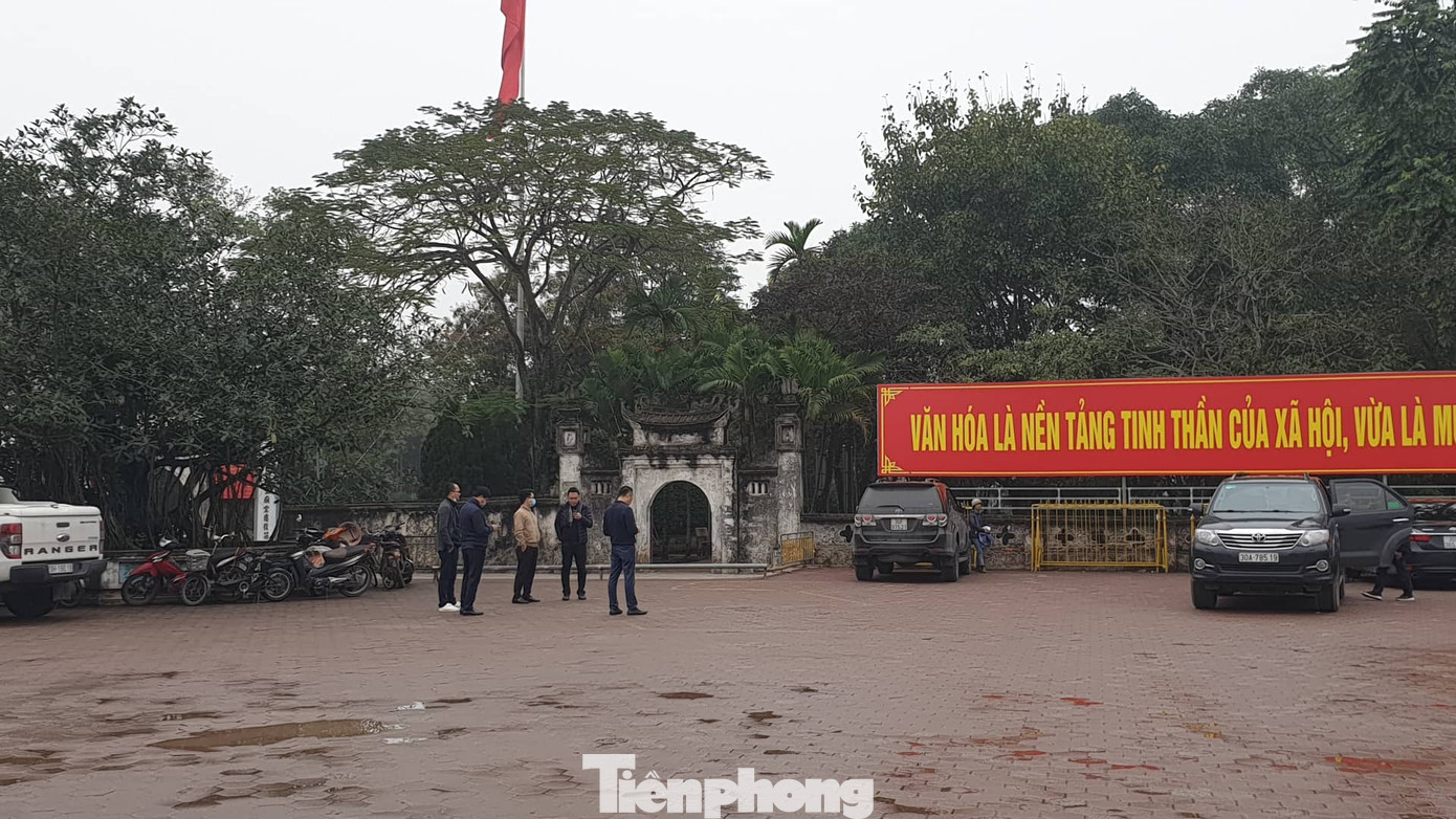 Đền Trần đóng cửa, không tổ chức phát ấn đêm 7/2 ảnh 5