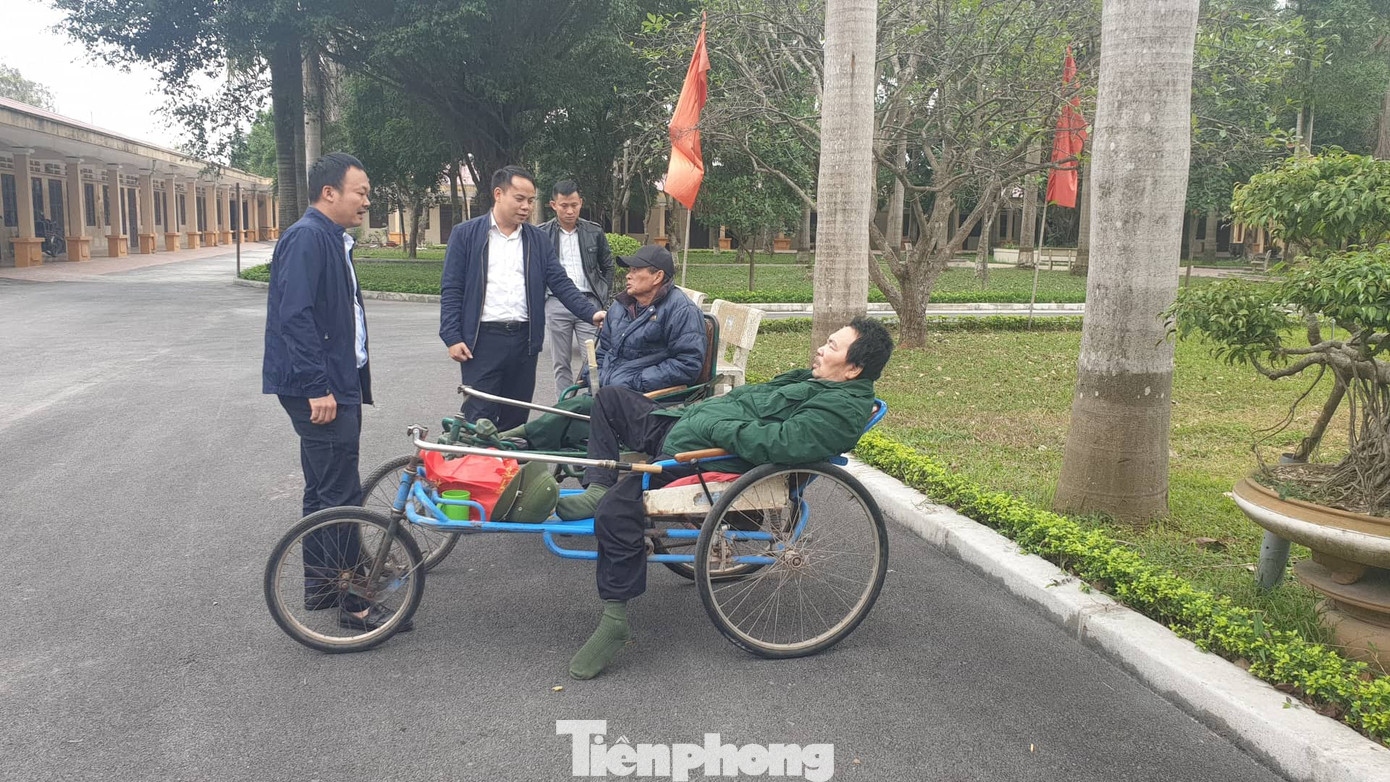 Báo Tiền Phong và Ngân hàng BIDV tri ân, tặng quà thương binh nặng tại Hà Nam ảnh 12