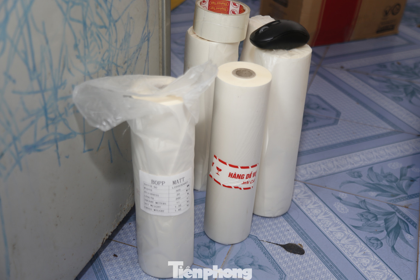 Kẻ sản xuất, tiêu thụ gần 1 tỷ đồng học in tiền giả... trên mạng ảnh 7