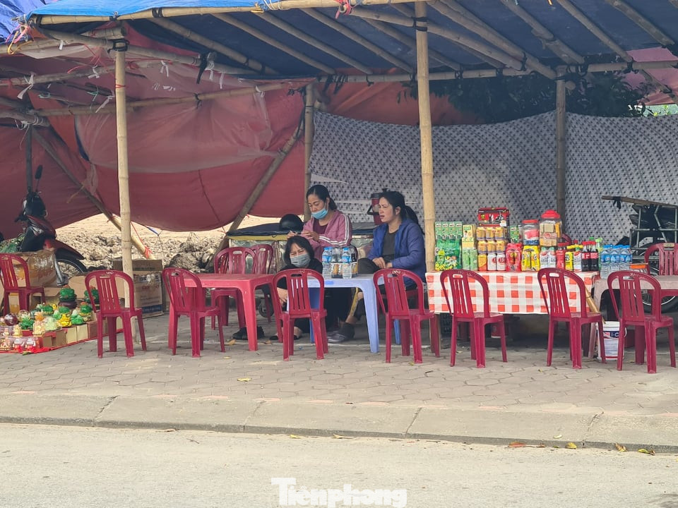 Lần đầu tiên đền Trần vắng nhất trong hơn 30 năm qua, phát ấn theo cách đặc biệt ảnh 10