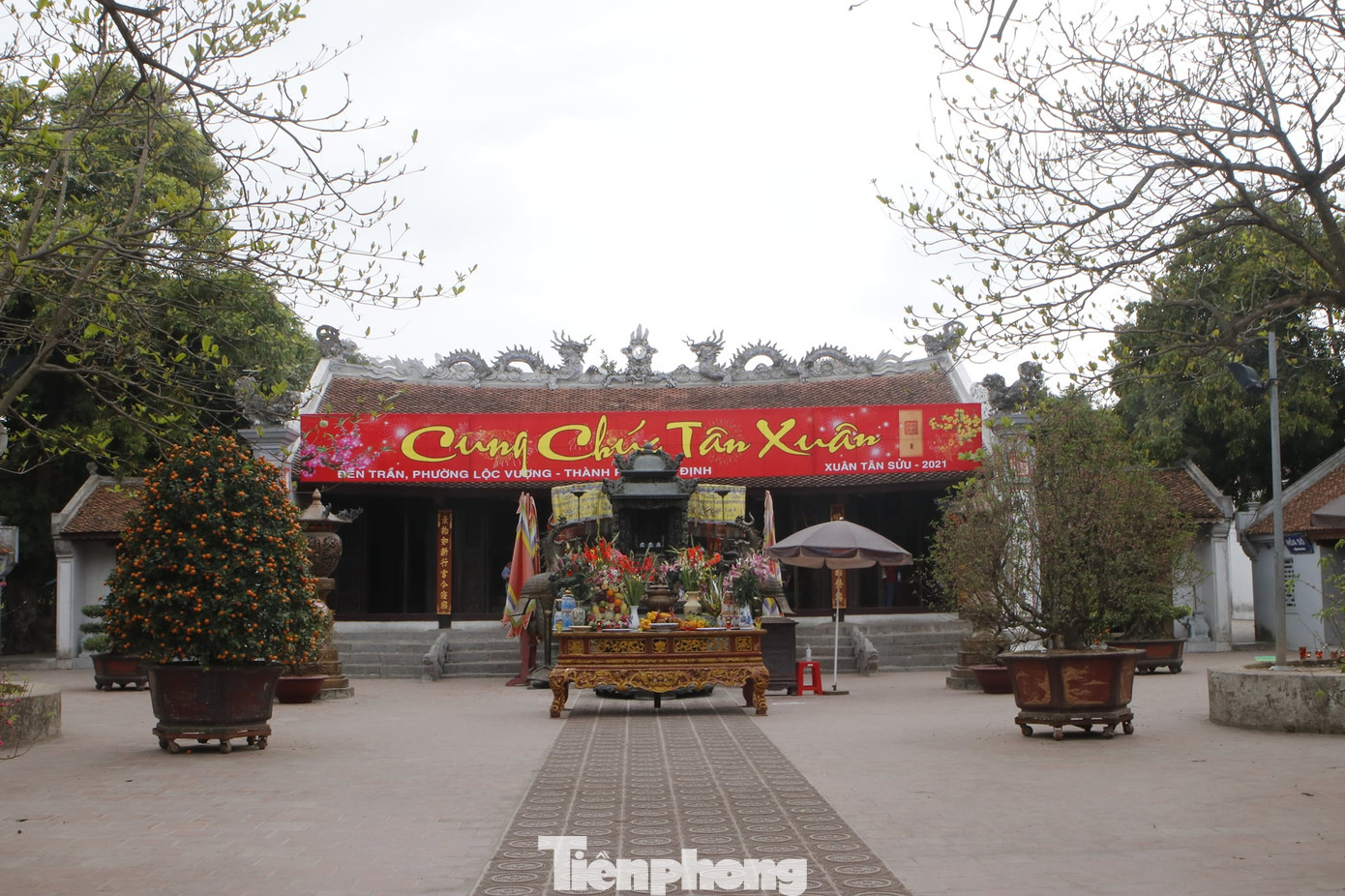 Lần đầu tiên đền Trần vắng nhất trong hơn 30 năm qua, phát ấn theo cách đặc biệt ảnh 2