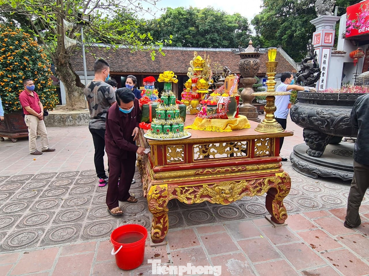 Lần đầu tiên đền Trần vắng nhất trong hơn 30 năm qua, phát ấn theo cách đặc biệt ảnh 22
