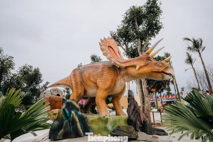 Khai trương Công viên Khủng long tại thành phố Ninh Bình ảnh 9