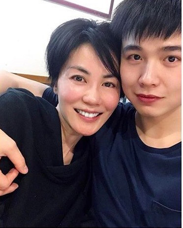 Bạn thân tiết lộ tình cảm hiện tại của Vương Phi và Tạ Đình Phong ảnh 3