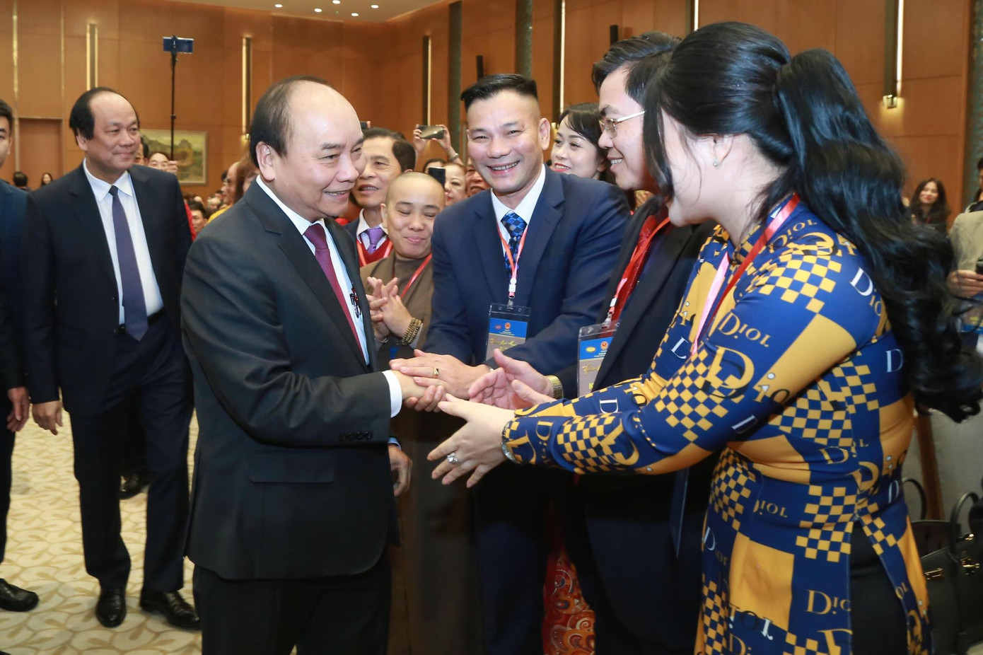 Thủ tướng mong bà con kiều bào đoàn kết, giữ gìn tiếng Việt ảnh 1