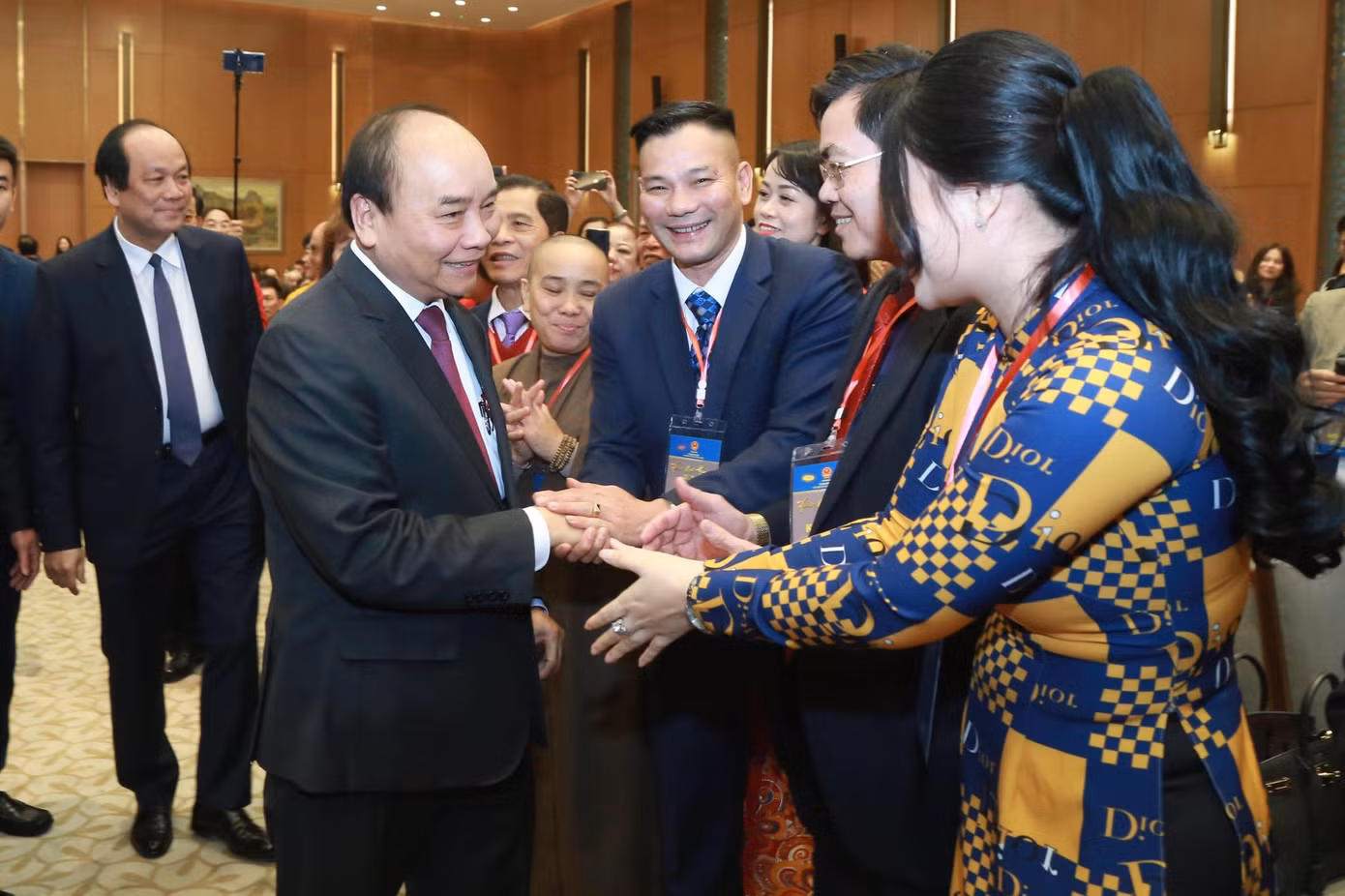 Thủ tướng mong bà con kiều bào đoàn kết, giữ gìn tiếng Việt ảnh 1