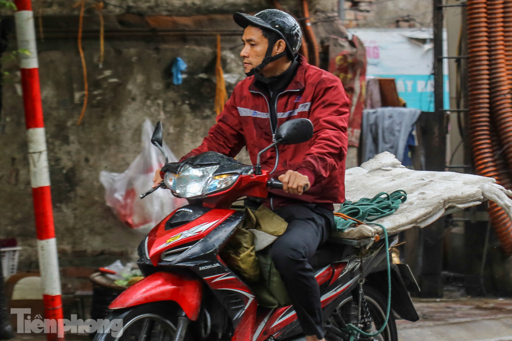 Mức phạt tăng 'tiền triệu', người dân Thủ đô vẫn thờ ơ với khẩu trang khi ra đường ảnh 2