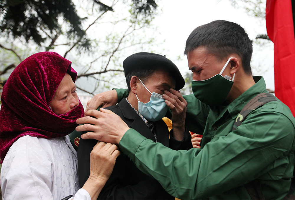Ba bóng hồng cùng huyện ở Sóc Trăng tình nguyện nhập ngũ ảnh 7 Ba bóng hồng cùng huyện ở Sóc Trăng tình nguyện nhập ngũ ảnh 7