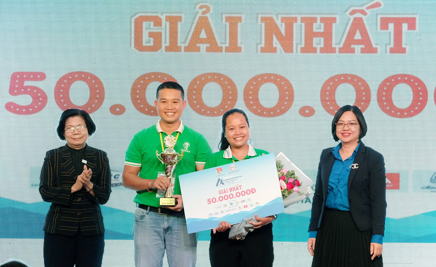 'Mát xa hoa dừa lấy mật' về nhất cuộc thi khởi nghiệp ảnh 1