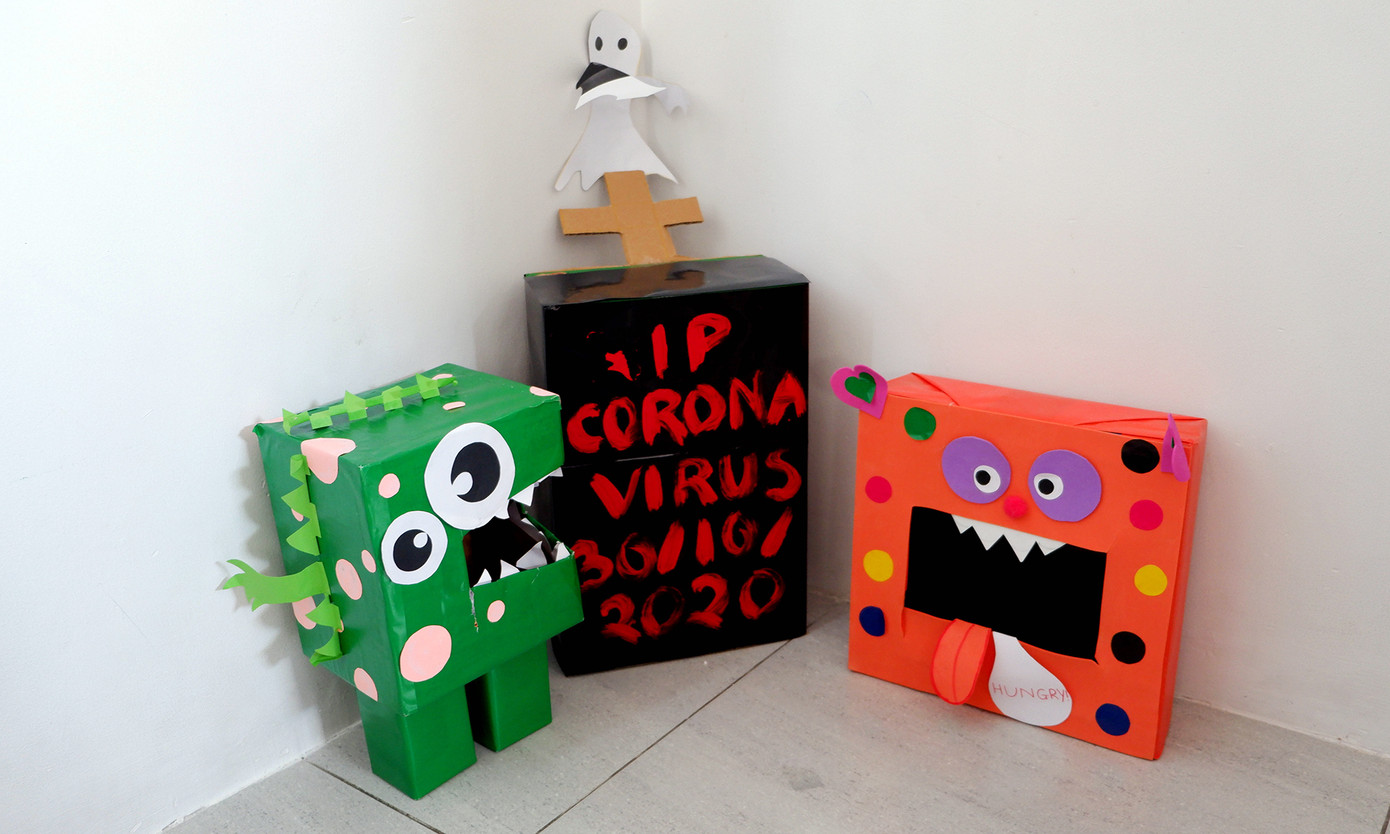 Bạn trẻ biến hóa trong lễ hội Halloween với đồ tái chế bảo vệ môi trường ảnh 7