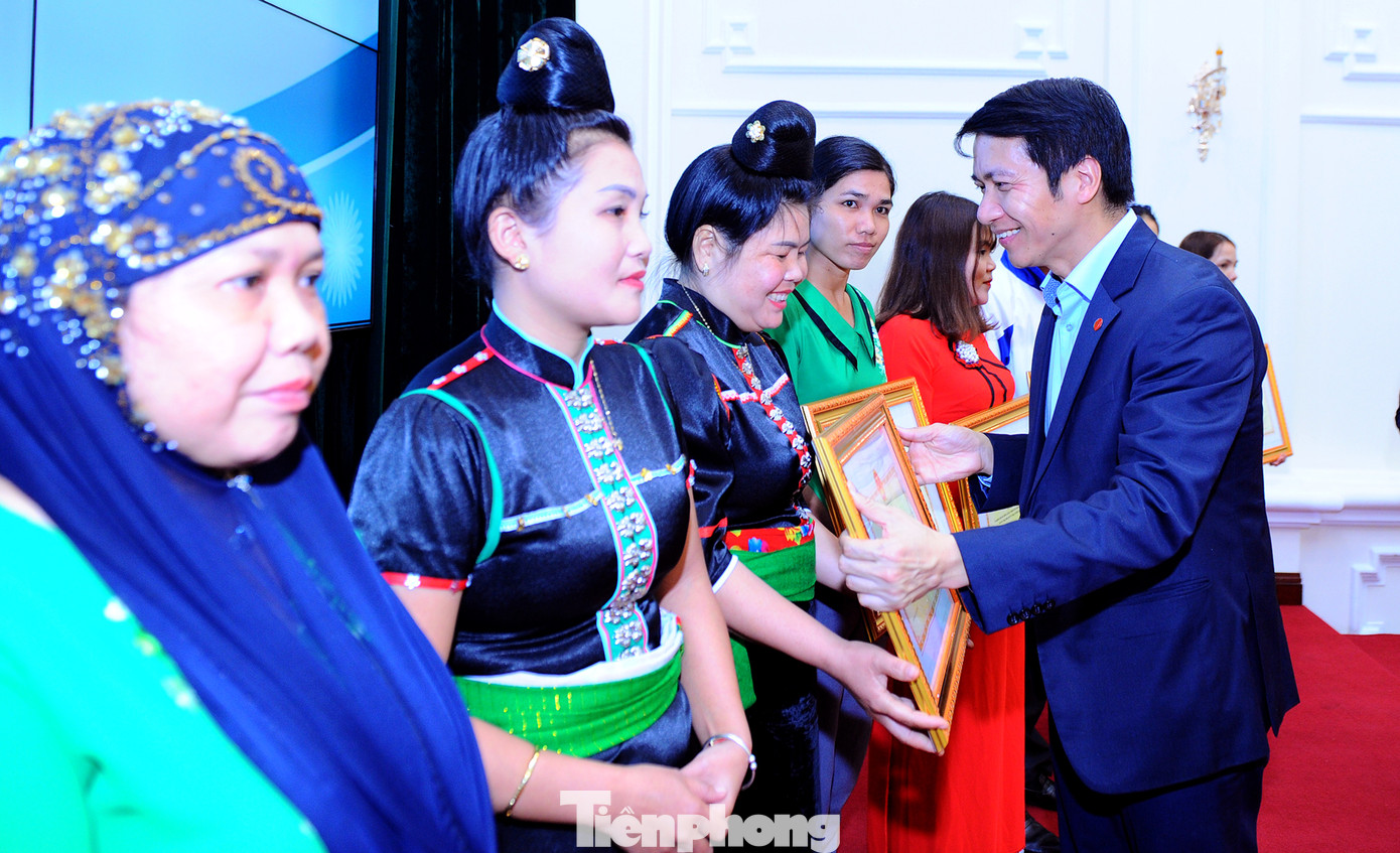 Trăn trở tâm tư nguyện vọng của các giáo viên dân tộc thiểu số ảnh 6