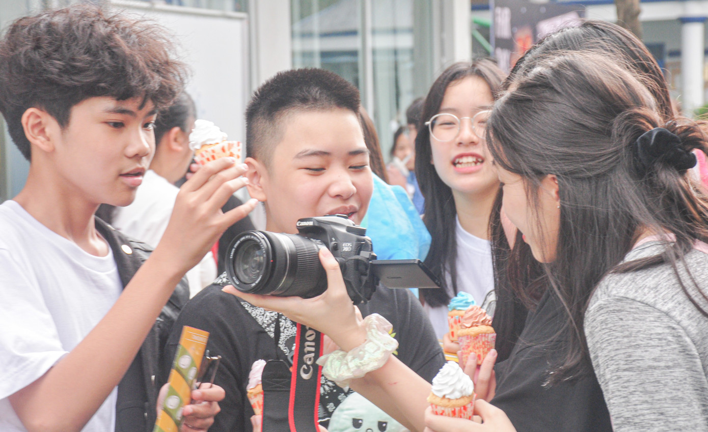 Giới trẻ Hà thành mở hội chợ khám phá sở thích ảnh 3