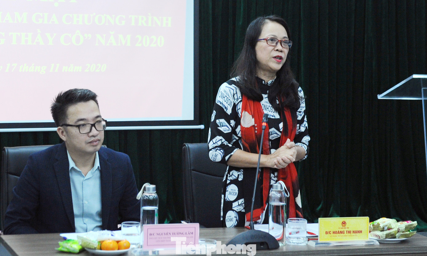 Ủy ban Dân tộc tặng kỷ niệm chương 63 giáo viên dân tộc thiểu số ảnh 7