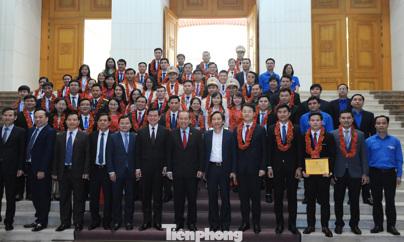 Cán bộ, công chức phải thể hiện vai trò 'công bộc' của dân ảnh 18