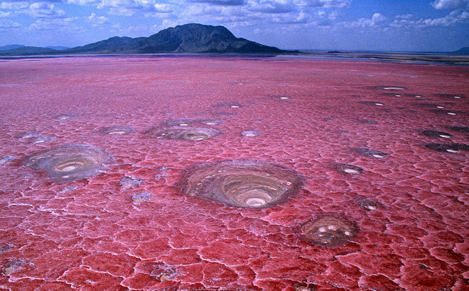 1001 thắc mắc: Hồ Nyos có bí ẩn gì mà một giờ giết chết 1700 người? ảnh 5