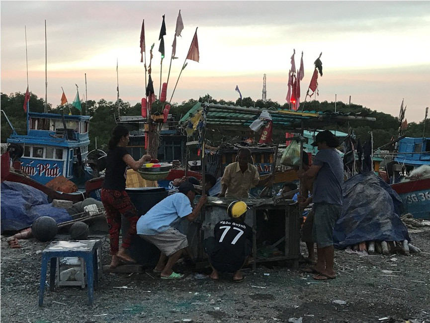 Bão số 13 cách Hoàng Sa 730km, TPHCM khẩn cấp ứng phó ảnh 1