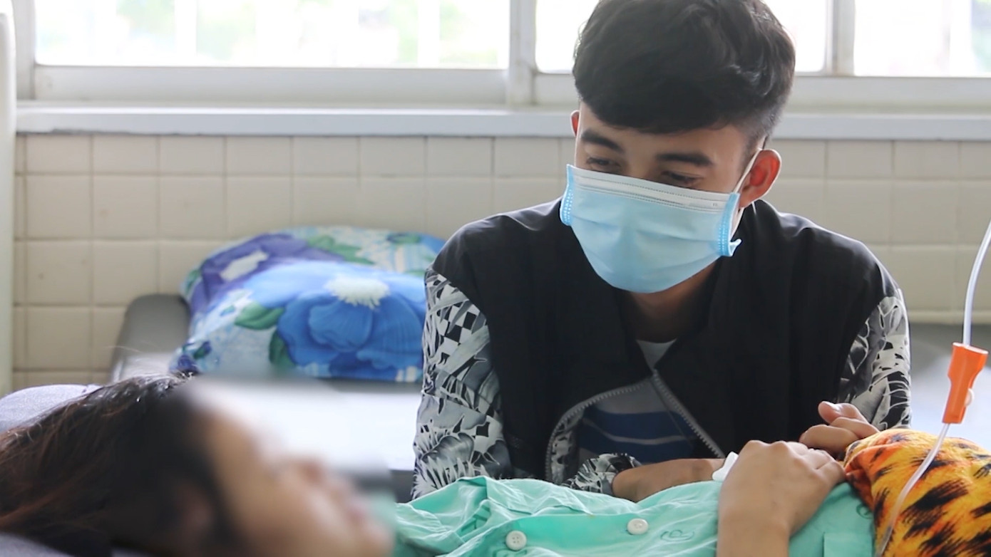 Bác sĩ hai bệnh viện phối hợp cứu sống mẹ con thai phụ bị ung thư cực kỳ hiếm gặp ảnh 2