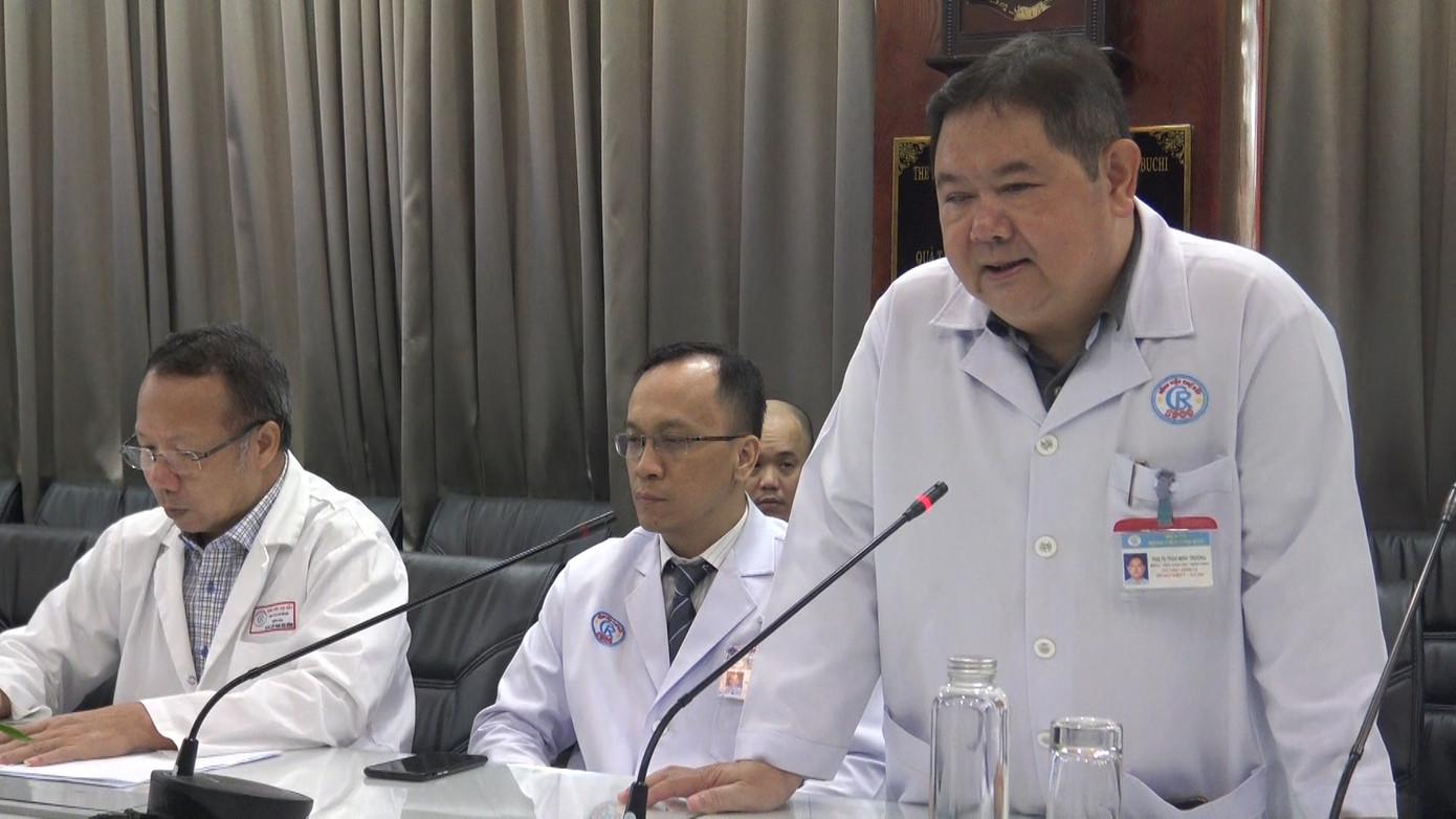 Bác sĩ hai bệnh viện phối hợp cứu sống mẹ con thai phụ bị ung thư cực kỳ hiếm gặp ảnh 1