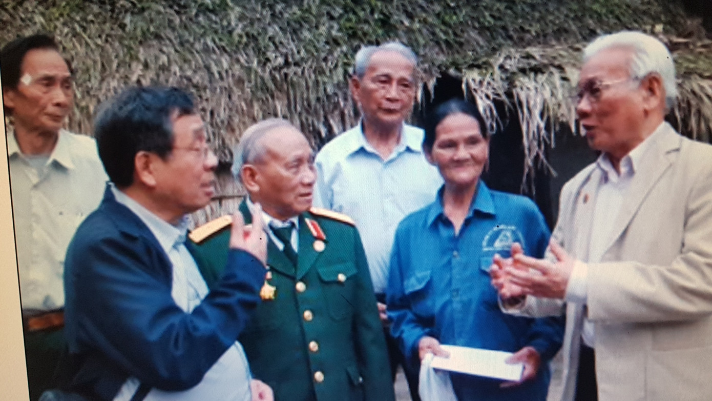 Chuyện một thủ lĩnh ảnh 1