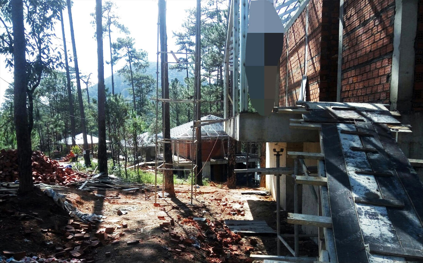 'Nuốt' rừng phòng hộ, xây biệt thự sai phép ảnh 1