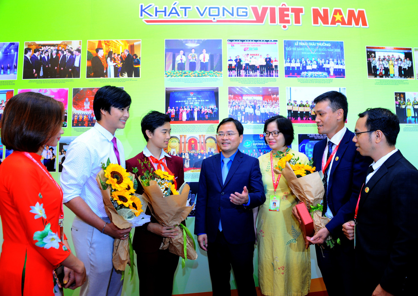 Thanh niên Việt Nam - Vững tin tiếp bước ảnh 5 Thanh niên Việt Nam - Vững tin tiếp bước ảnh 5
