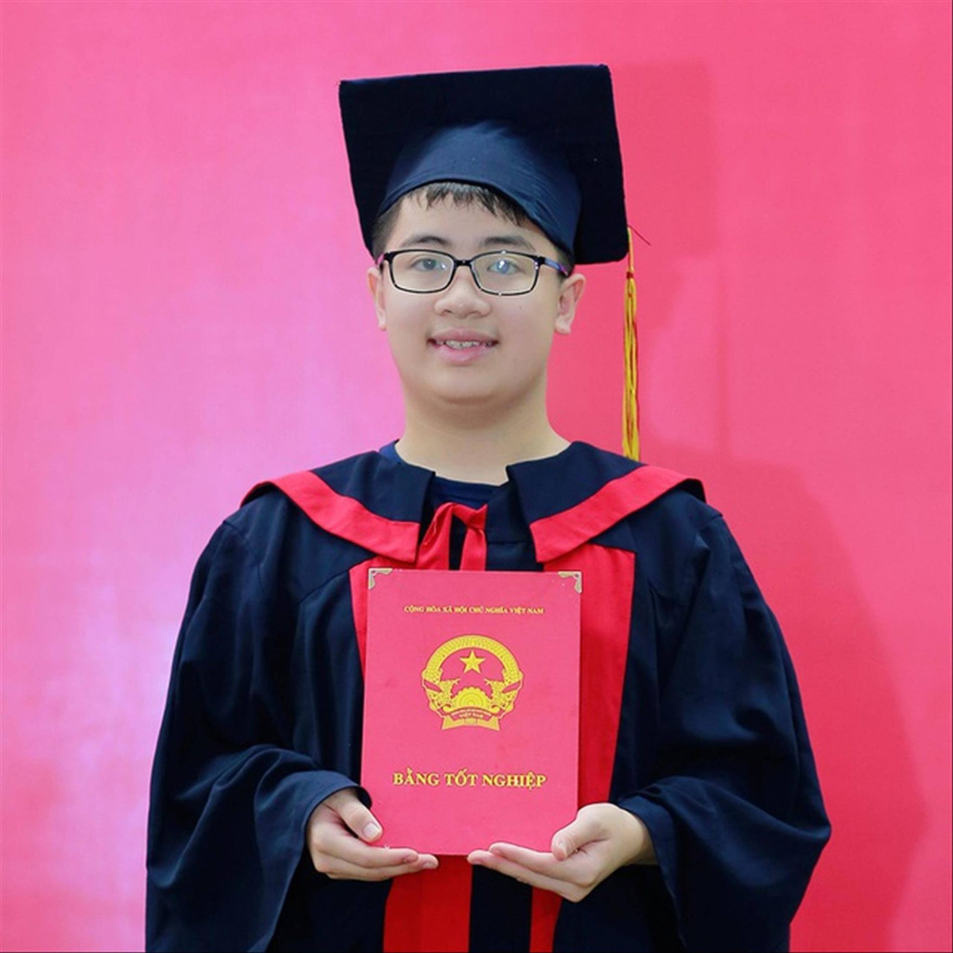 Học sinh lớp 10 đoạt HCV Olympic Toán quốc tế: Thi để thử sức mình ảnh 1