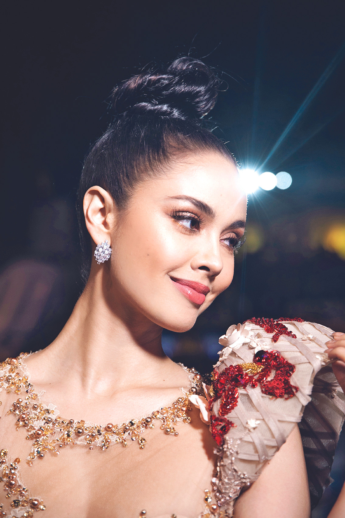 Miss world & số Tết Tiền Phong ảnh 1