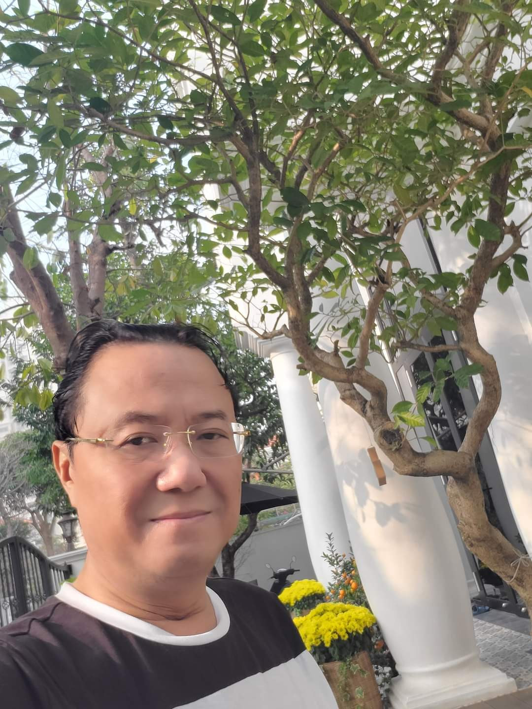 Nhà thơ Hồng Thanh Quang: Thức dậy sau 'bão' ảnh 1