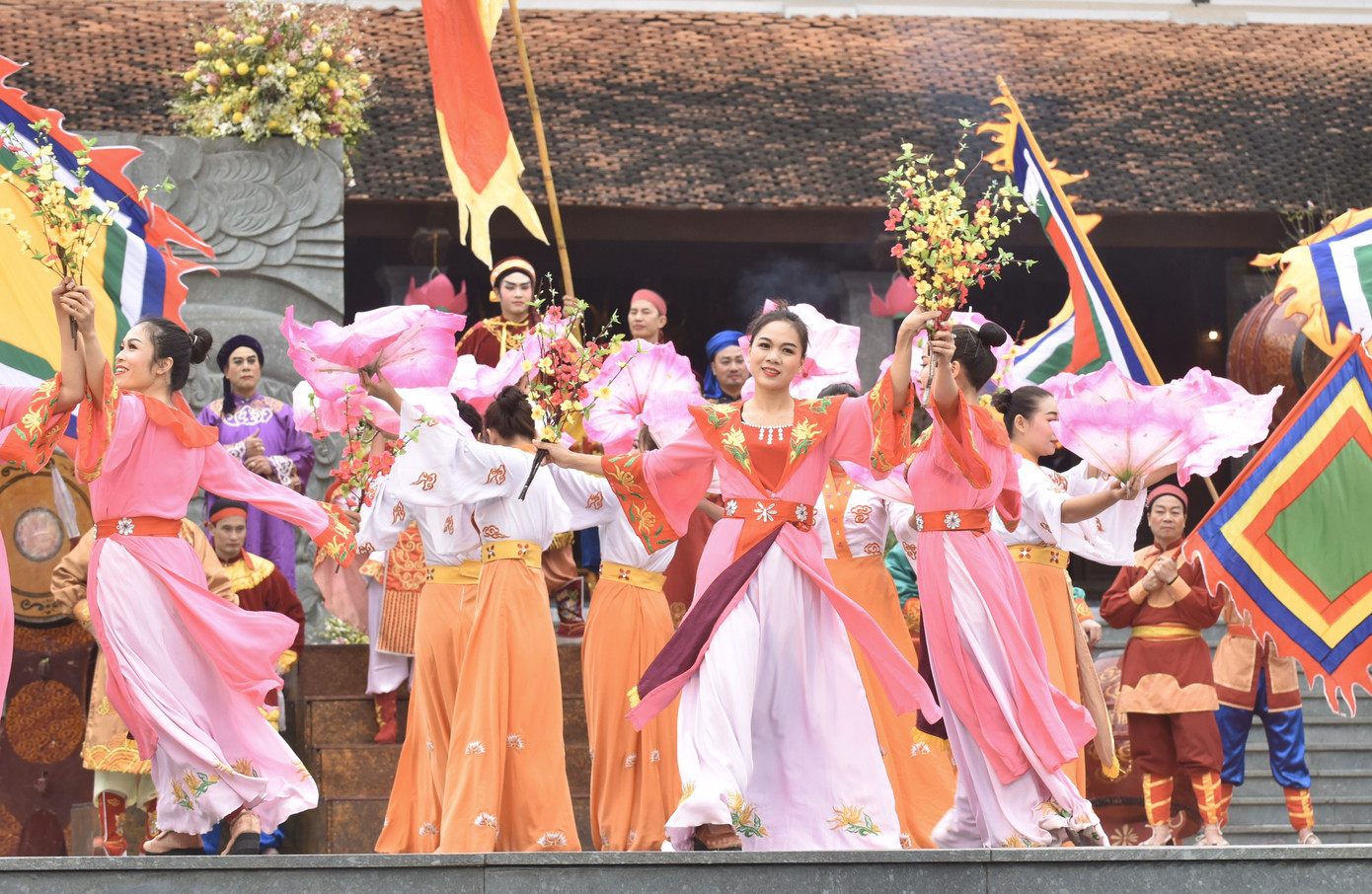 Lễ hội gò Đống Đa: Chưa đi vào lòng người ảnh 1