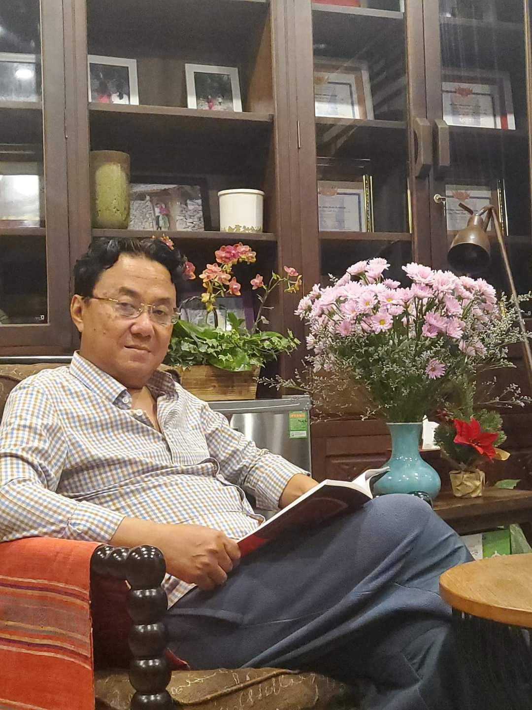 Nhà thơ Hồng Thanh Quang: Thức dậy sau 'bão' ảnh 2