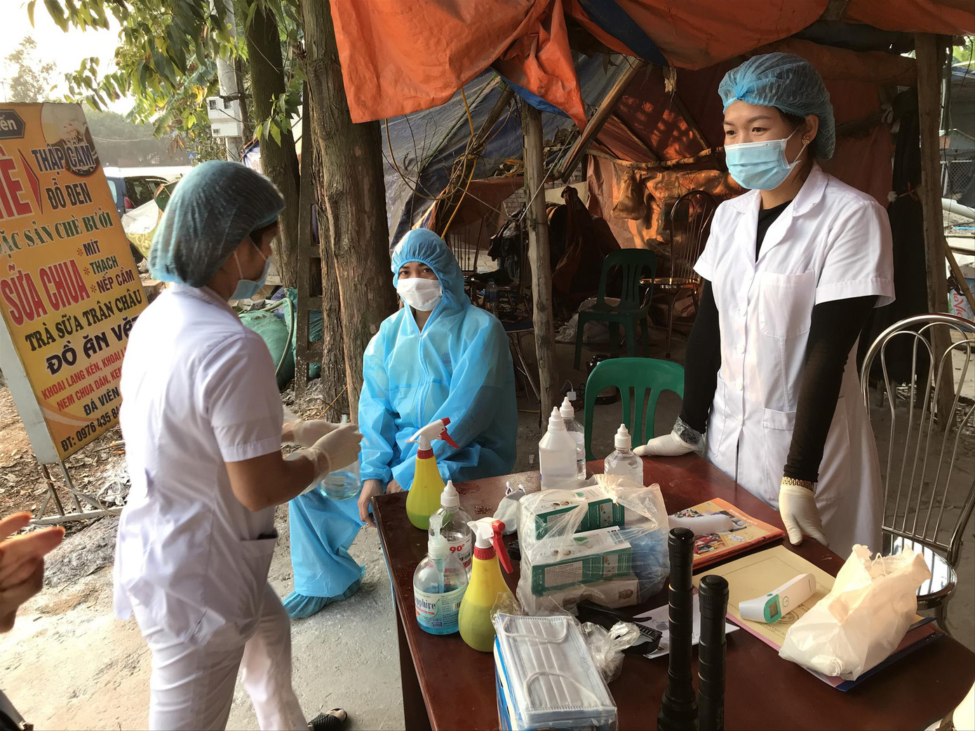 Những người tận hiến và lặng thầm chống chọi 'cơn bão' Covid-19 ảnh 2