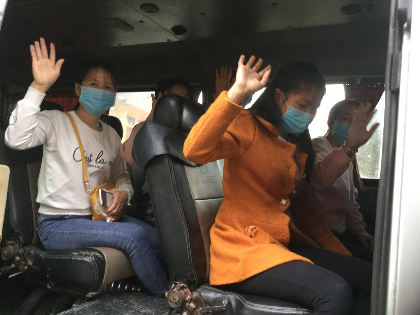 Chuyện những người không muốn rời khu cách ly ảnh 1