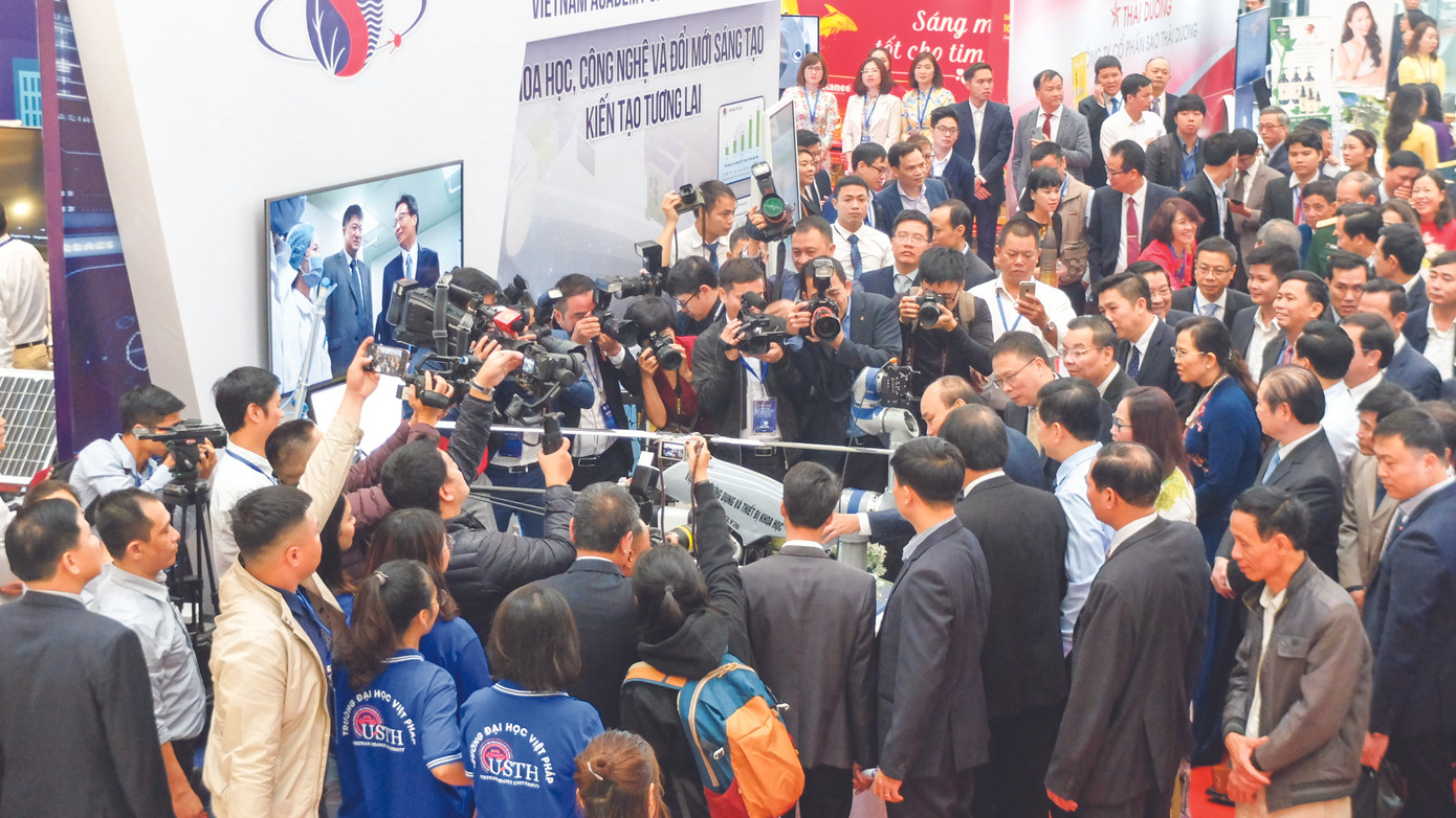 Ấn tượng trực thăng không người lái mới nhất ở Việt Nam ảnh 1