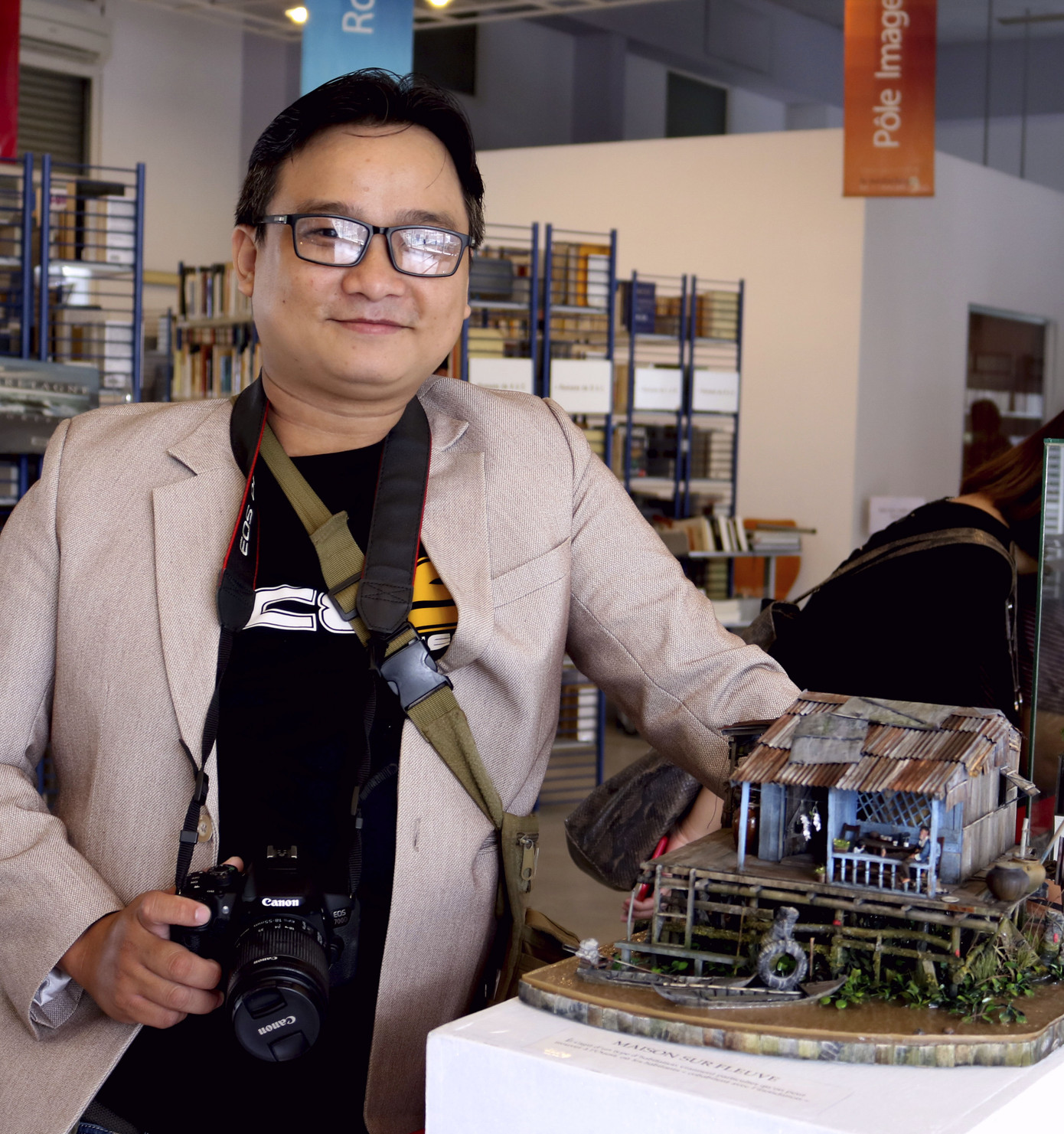 Người tái hiện lịch sử bằng sa bàn ảnh 3