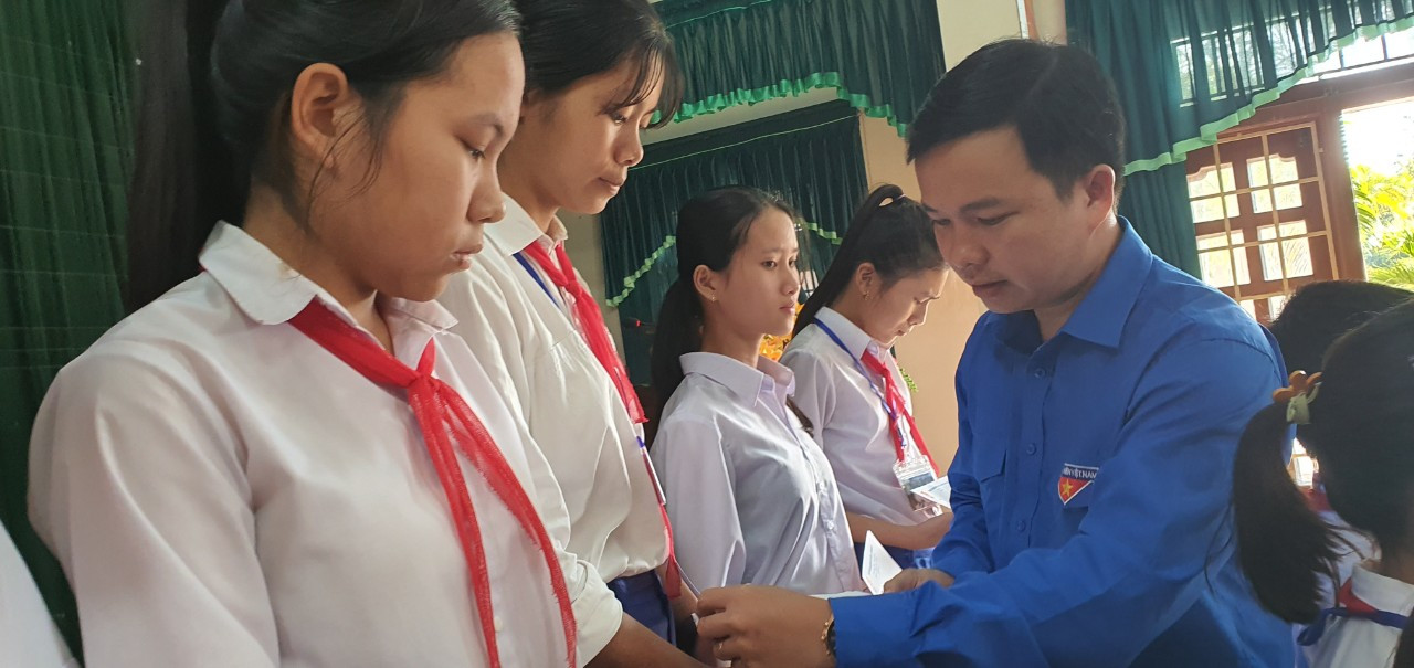 Chăm sóc, hỗ trợ thiếu nhi có hoàn cảnh đặc biệt khó khăn trong dịp Tết ảnh 1