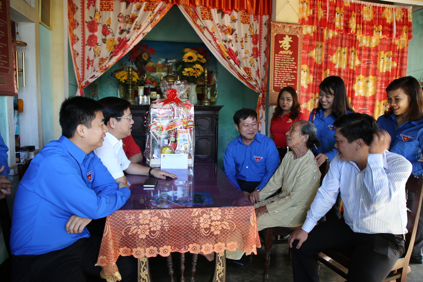 Ấm áp 'Bữa cơm tất niên-Ấm tình lòng Mẹ' ảnh 2