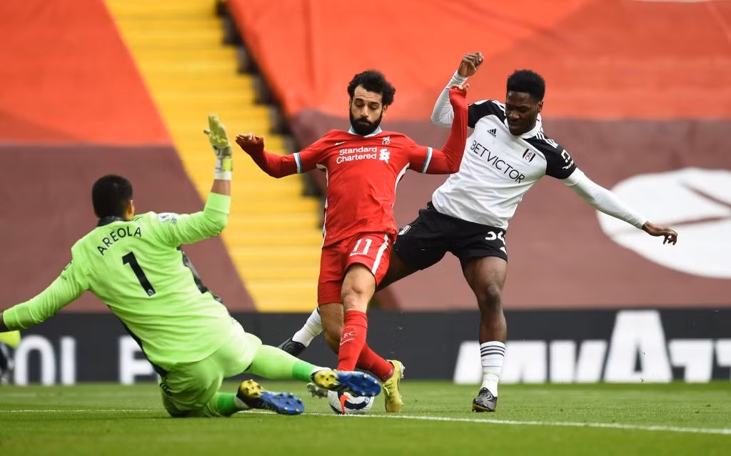 Liverpool thua sốc Fulham, chạm mốc cực tệ tại thánh địa Anfield ảnh 1